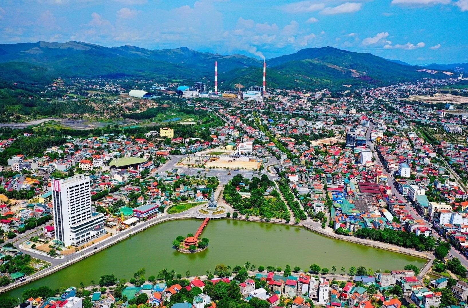 Uông Bí